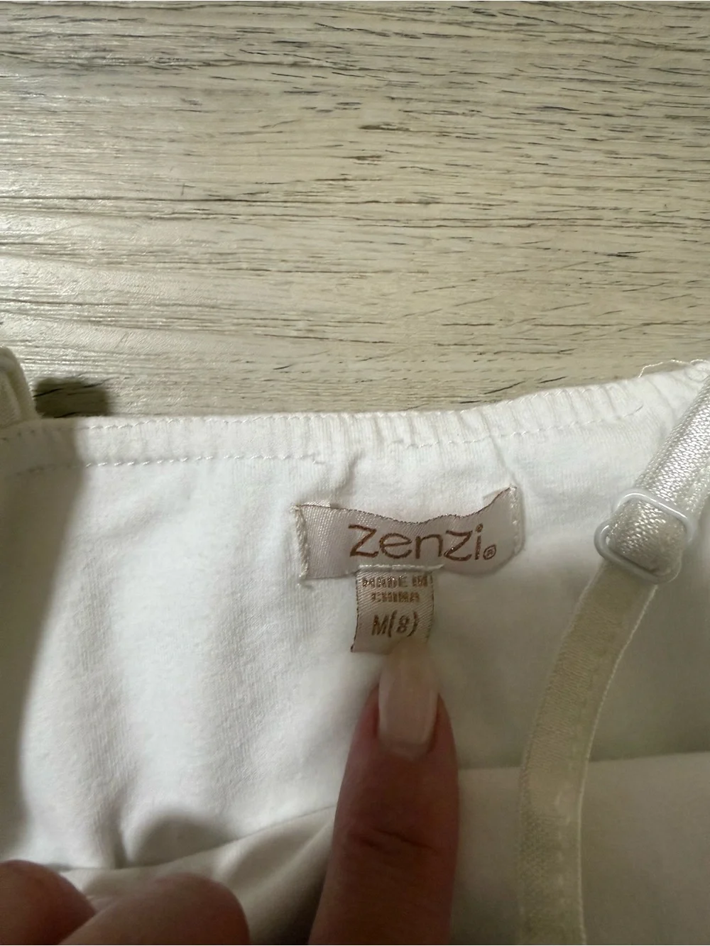 Zhenzi zenzi white
